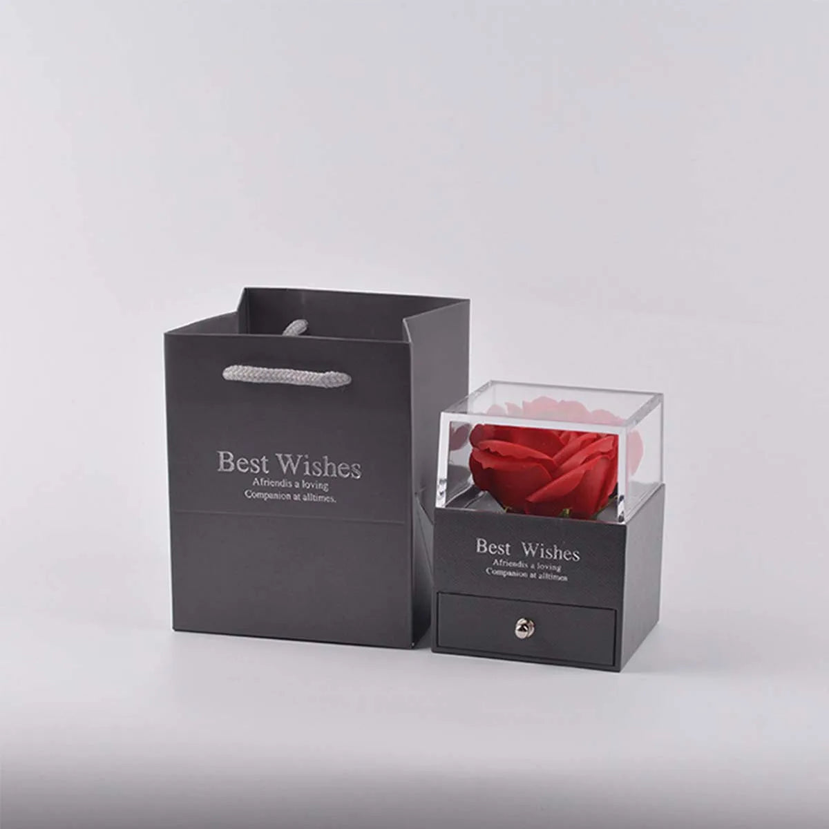 Coffret rose éternelle avec tiroir et collier avec pendentif en forme de coeur