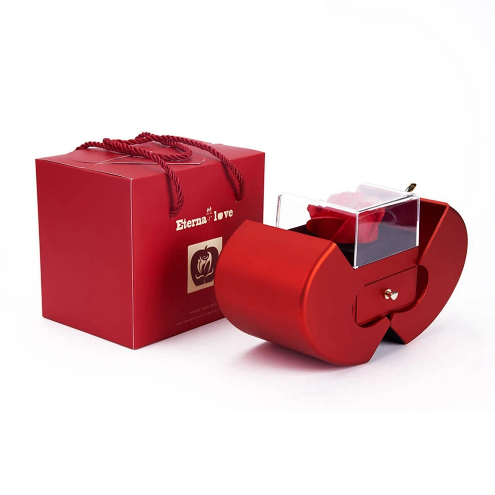 Coffret rose éternelle et collier en forme de coeur