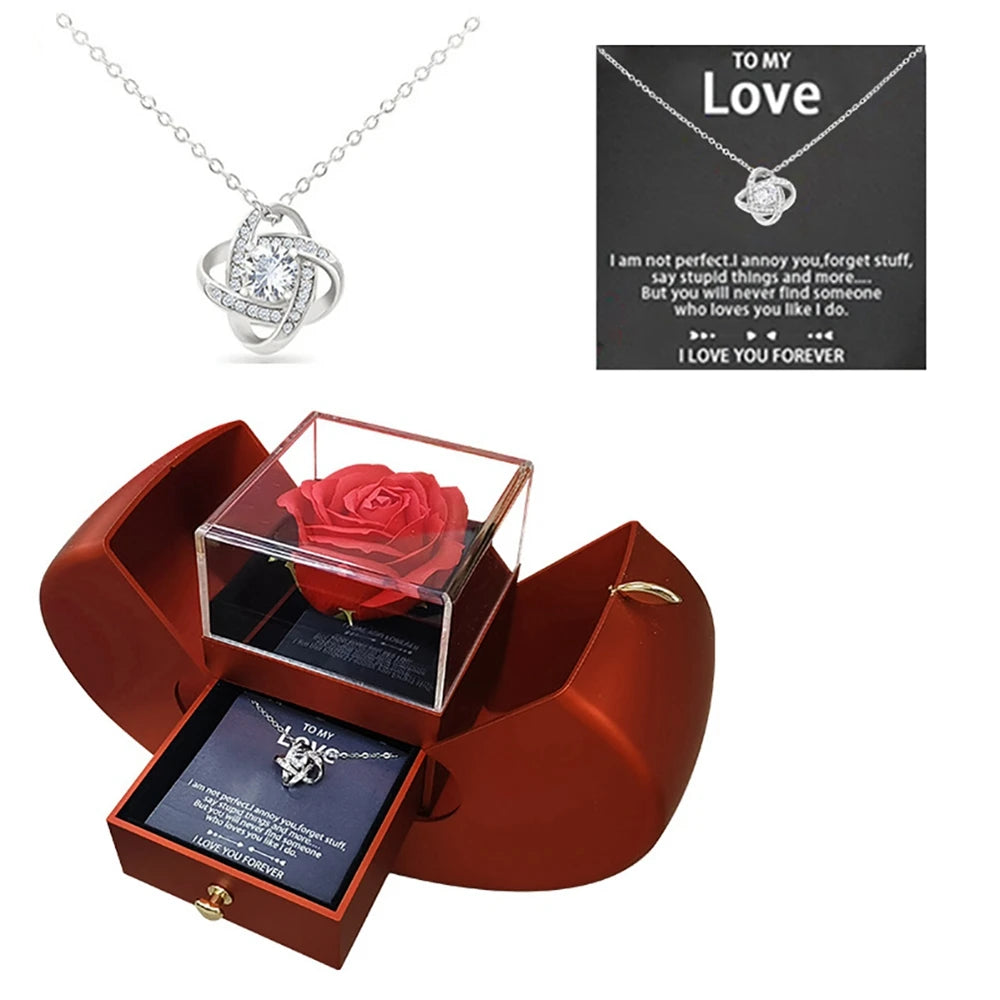 Coffret rose éternelle et collier en forme de coeur